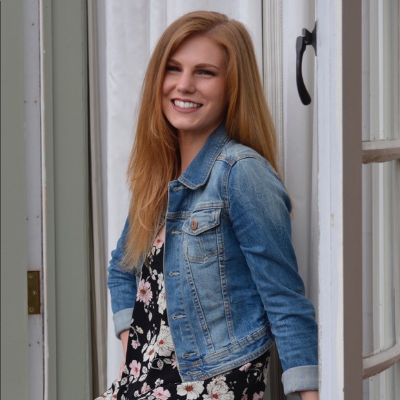 Meet your Posher, Melissa - Picture 1 of 1